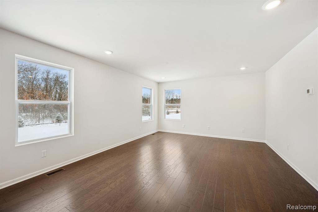 435 Hidden River W, Holly, MI 48442 — Photo 9
