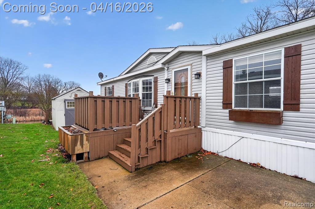 11542 Clearwater Dr, Fenton, MI 48430 — Photo 5