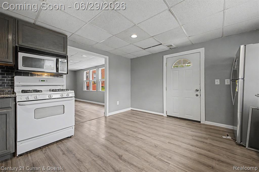 24915 Saint Paul Boulevard, Harrison Township, MI — Photo 4