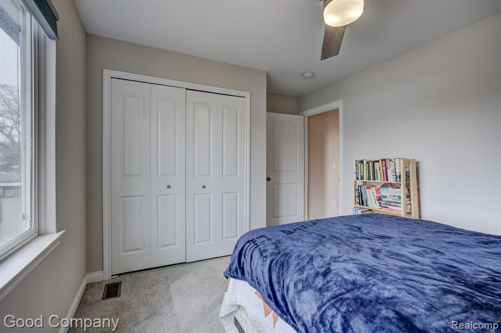 68 FAIRWOOD Street, Ferndale, MI 48220 — Photo 46