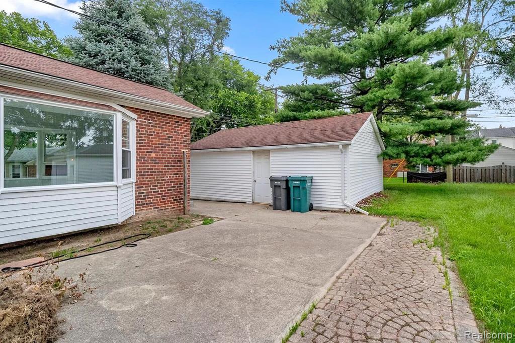 460 N Franklin Street, Dearborn, MI 48128 — Photo 27