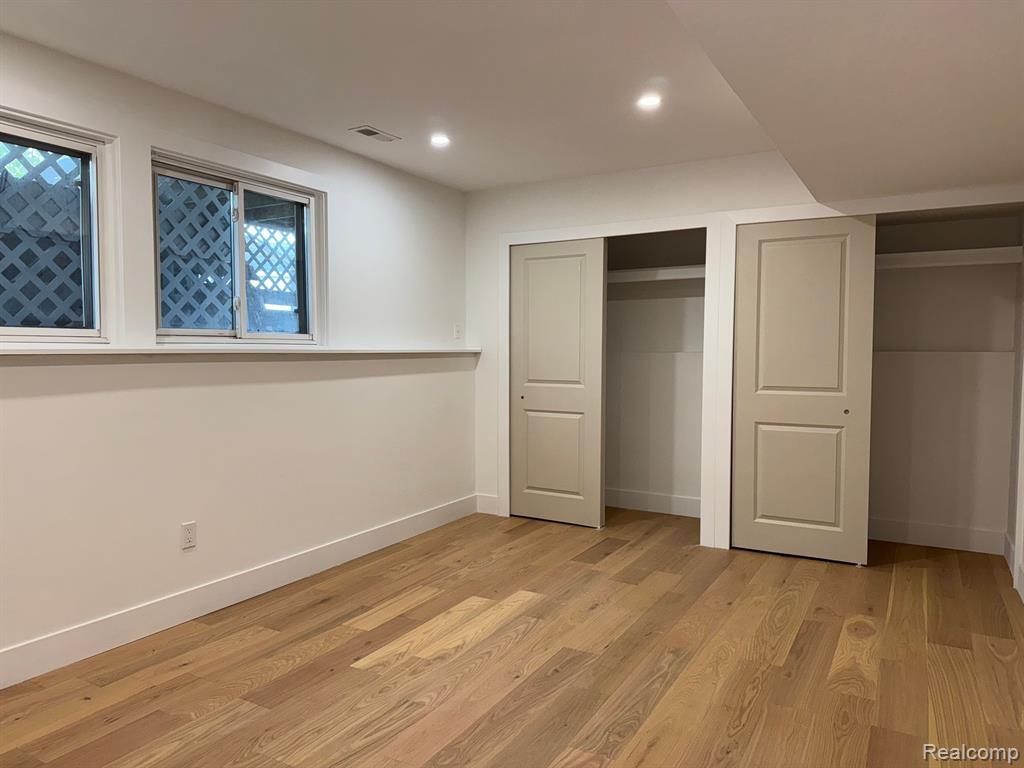 42811 WILMINGTON Drive, Sterling Heights, MI 48313 — Photo 19