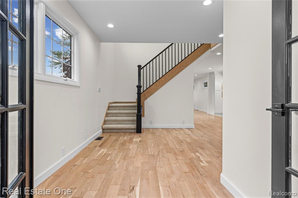 9047 Gale Road, White Lake, MI — Photo 9