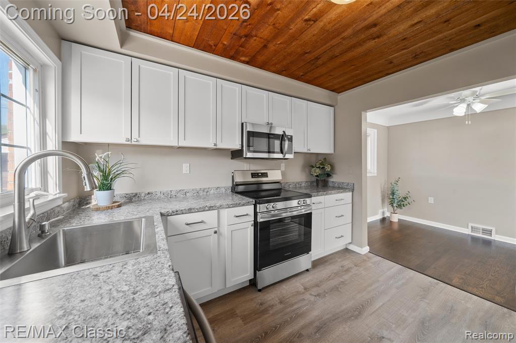 6647 Arcola Street, Garden City, MI — Photo 10