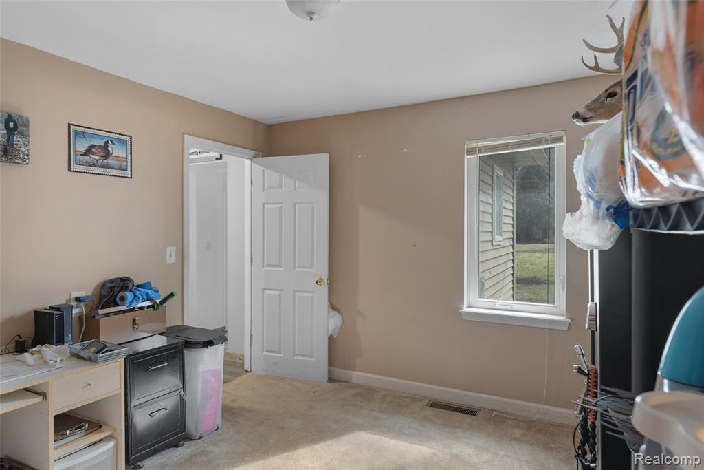 8150 Davison Road, Davison, MI 48423 — Photo 18