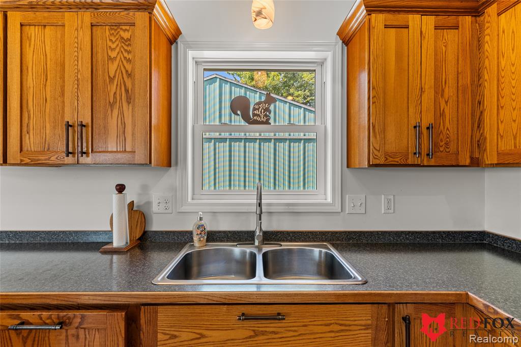 8110 Middleton Road, Corunna, MI 48817 — Photo 21