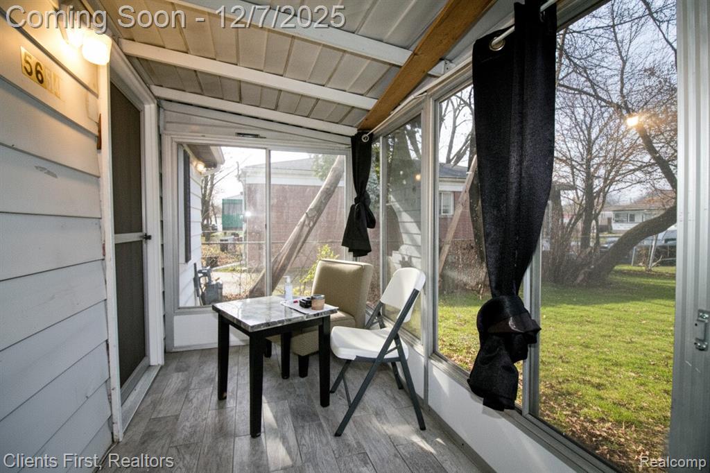 5654 Bedford Street, Dearborn Heights, MI 48125 — Photo 8