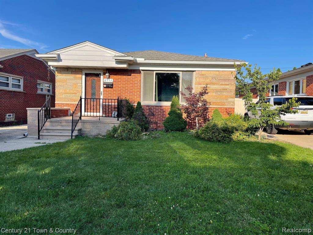 8953 NIVER Avenue, Allen Park, MI 48101 — Photo 2