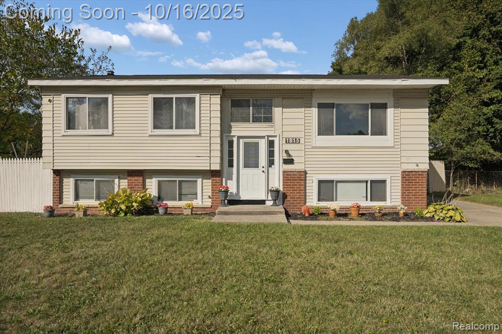 1815 Heatherridge Street, Ypsilanti, MI 48198 — Photo 3