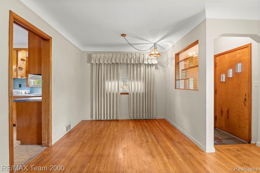 27143 Westland Road, Redford, MI 48240 — Photo 10