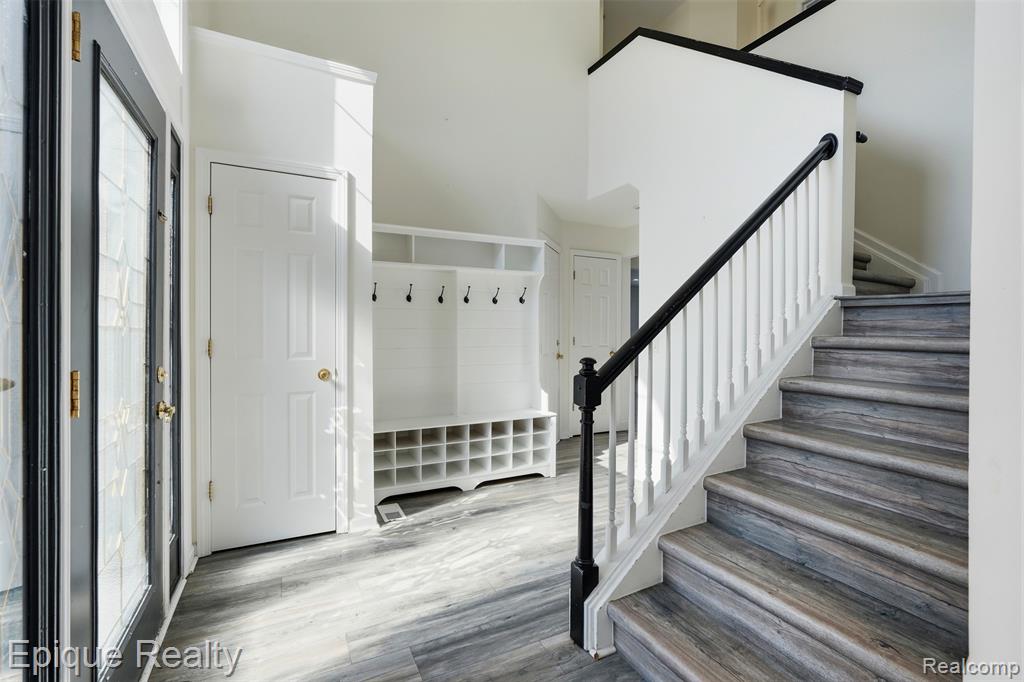 7858 Turrillium Lane, Waterford, MI 48327 — Photo 3
