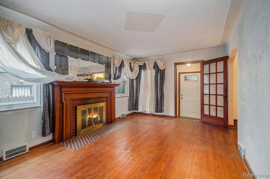 10441 Roxbury Street, Detroit, MI 48224 — Photo 6
