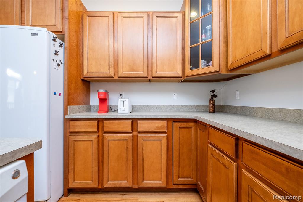 3147 Summers Road, Keego Harbor, MI 48320 — Photo 17