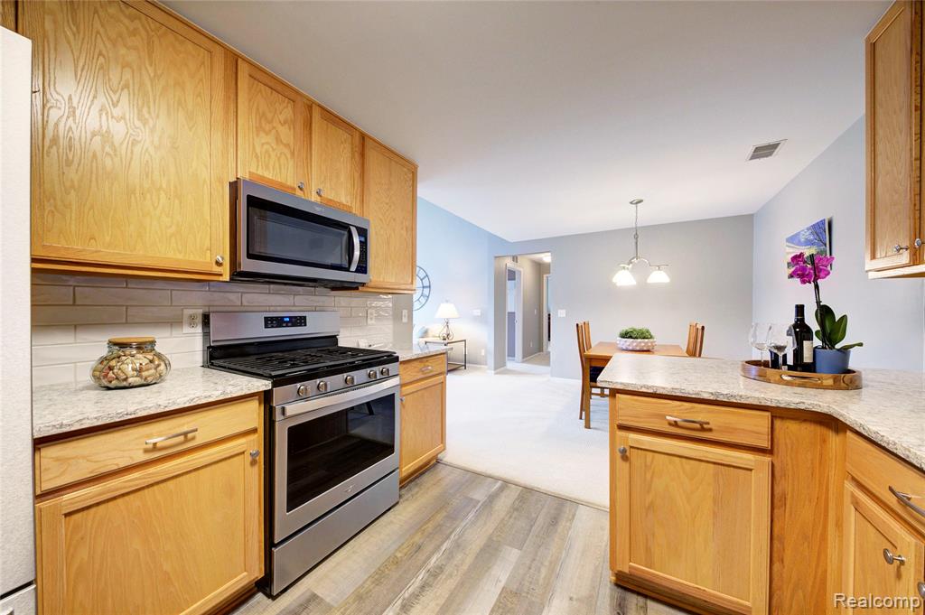 3082 Kneeland Circle, Howell, MI 48843 — Photo 15