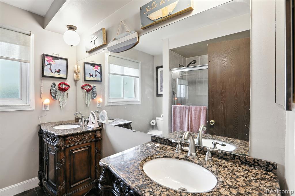 4761 Fox Hill Drive, Sterling Heights, MI 48310 — Photo 20