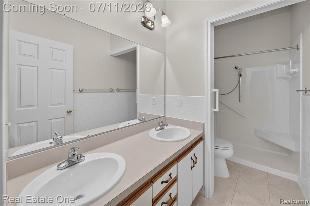 5128 Queensway, Howell, MI 48843 — Photo 34