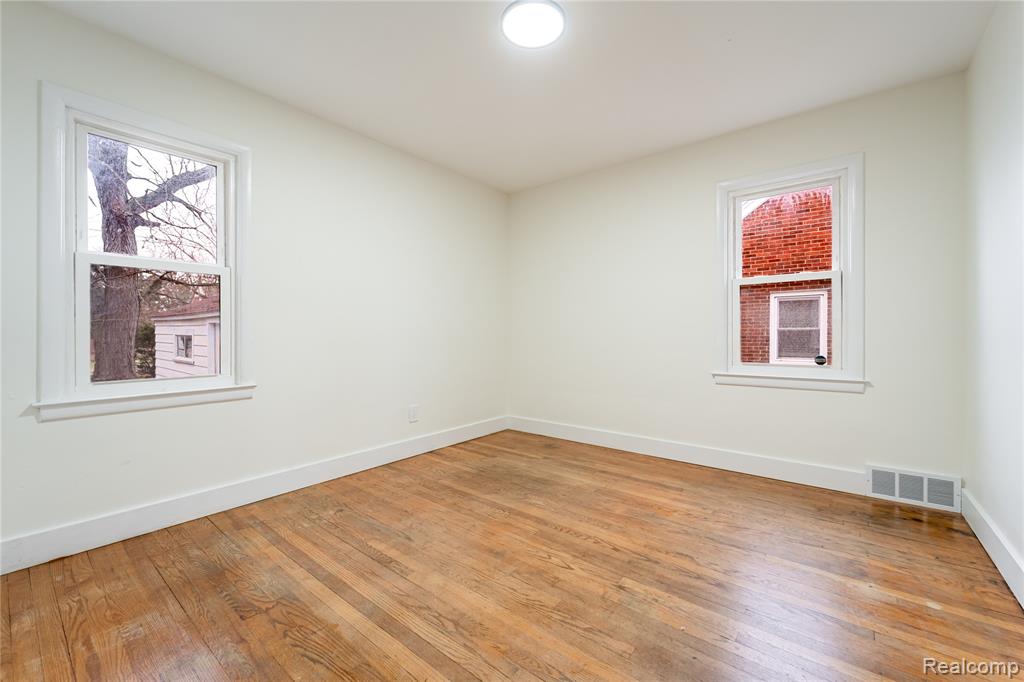 16535 Lincoln Avenue, Eastpointe, MI 48021 — Photo 27