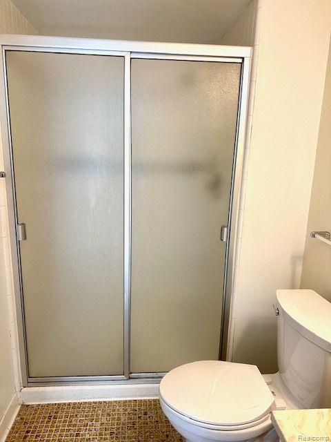 3045 LINDENWOOD Drive, 108, Dearborn, MI 48120 — Photo 16