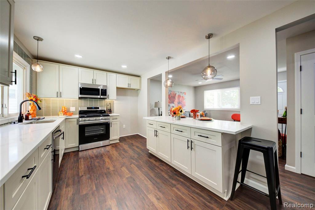 1330 Redleaf Lane, Ypsilanti, MI 48198 — Photo 10