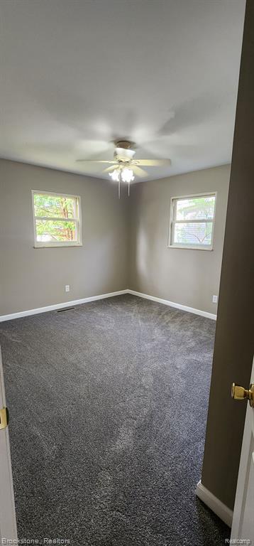 814 MURPHY Court, Linden, MI 48451 — Photo 12