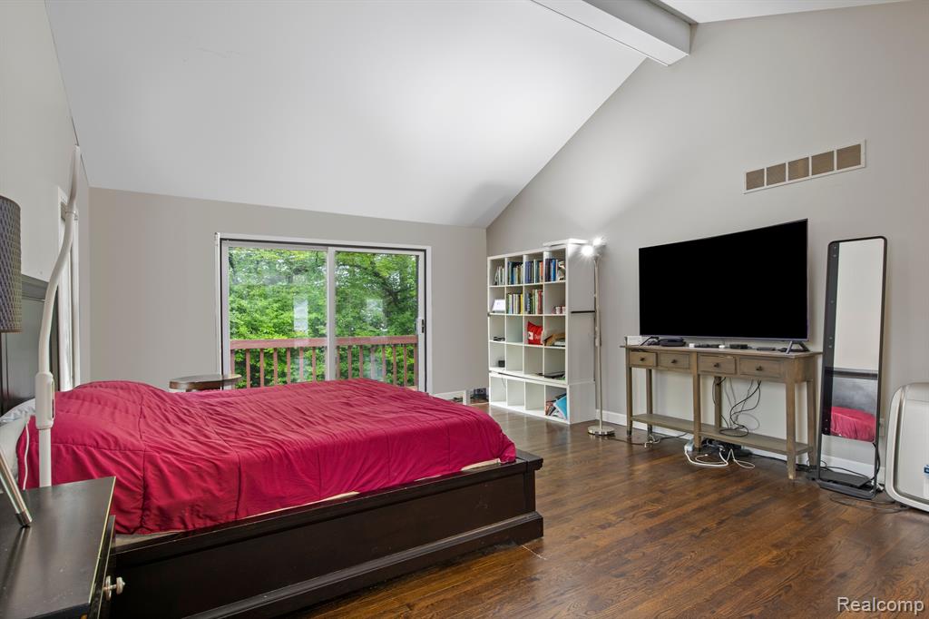 4578 PINE VILLAGE Drive, West Bloomfield, MI 48323 — Photo 25