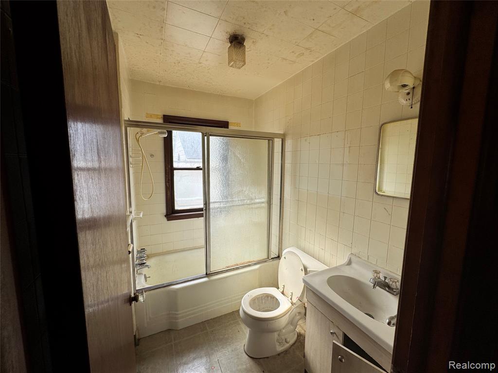 79 W Rowland Avenue, Madison Heights, MI 48071 — Photo 7