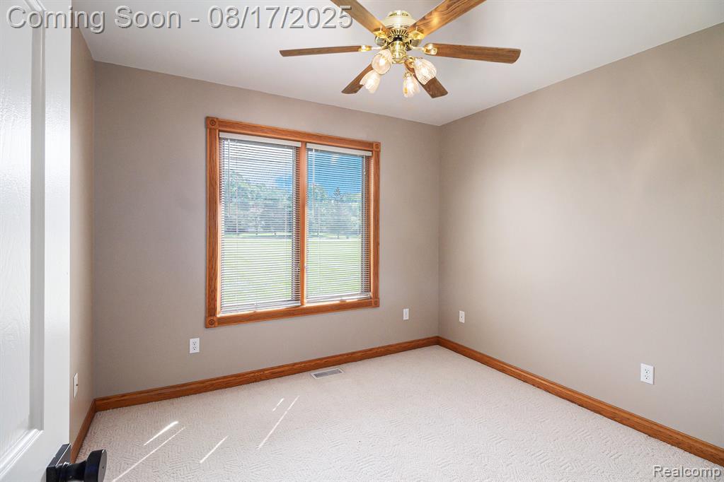 10480 Seymour Road, Gaines Vlg, MI 48436 — Photo 18