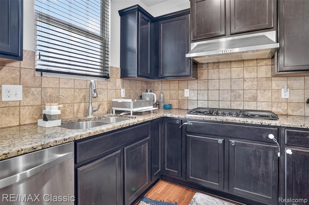 29949 Macintosh Lane, New Hudson, MI 48165 — Photo 12