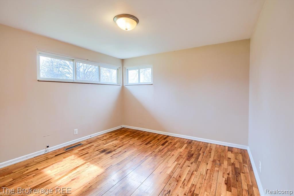4093 Coral Street, Burton, MI 48509 — Photo 21