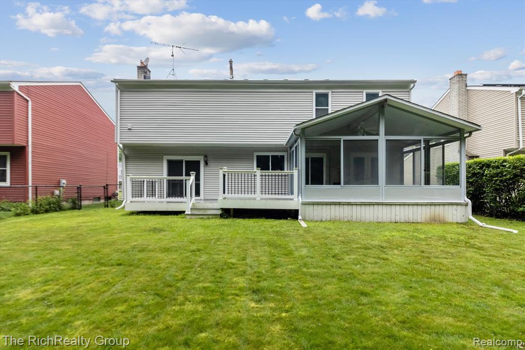 43101 LANCELOT Drive, Canton, MI 48188 — Photo 52