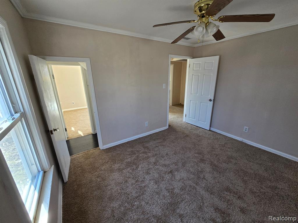 814 E EVELYN Avenue, Hazel Park, MI 48030 — Photo 6