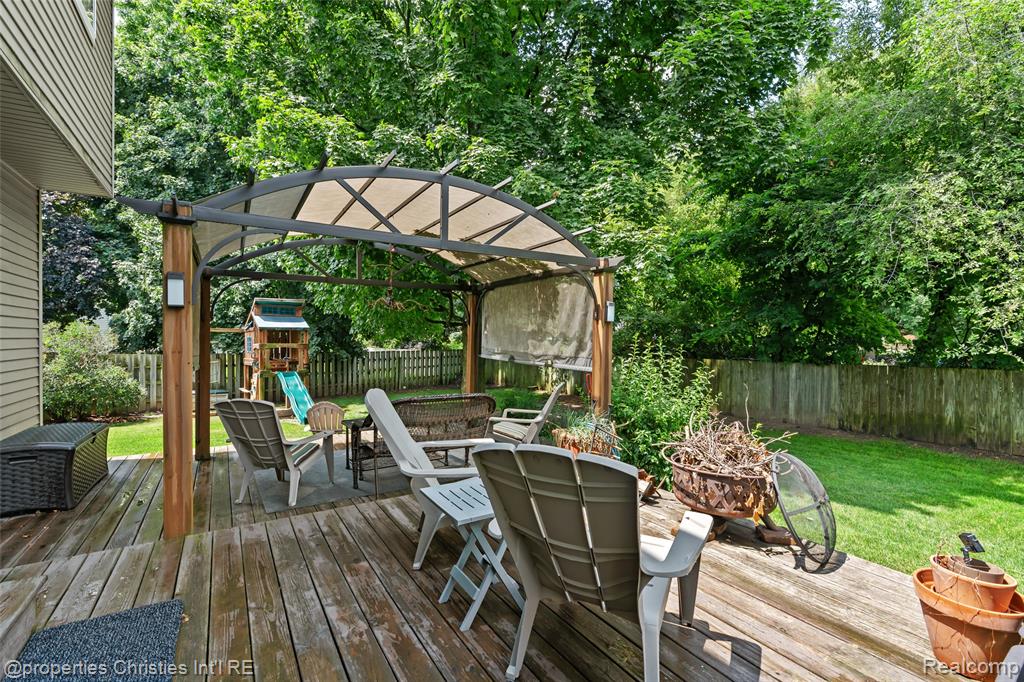 47242 Marina Drive, Belleville, MI 48111 — Photo 31