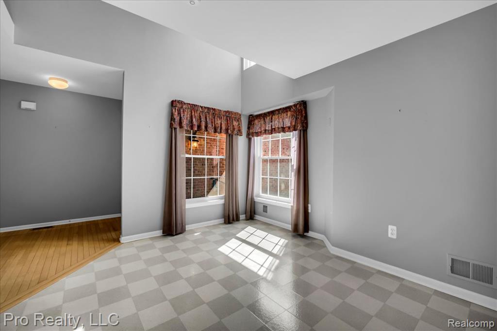 43880 Cherry Grove Court W, Canton, MI 48188 — Photo 9