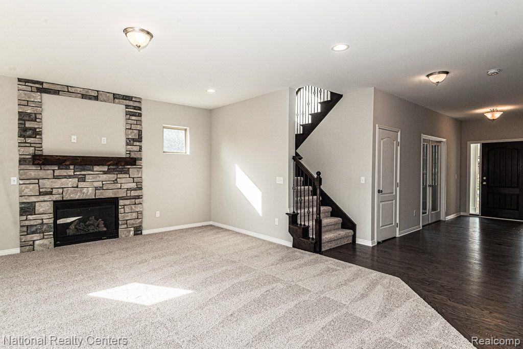 10475 Valley Drive, Goodrich Vlg, MI — Photo 10