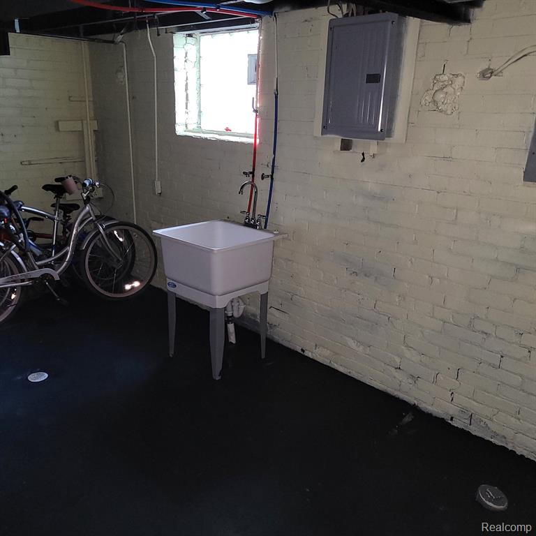 4240 WAVERLY Street, Detroit, MI 48238 — Photo 37
