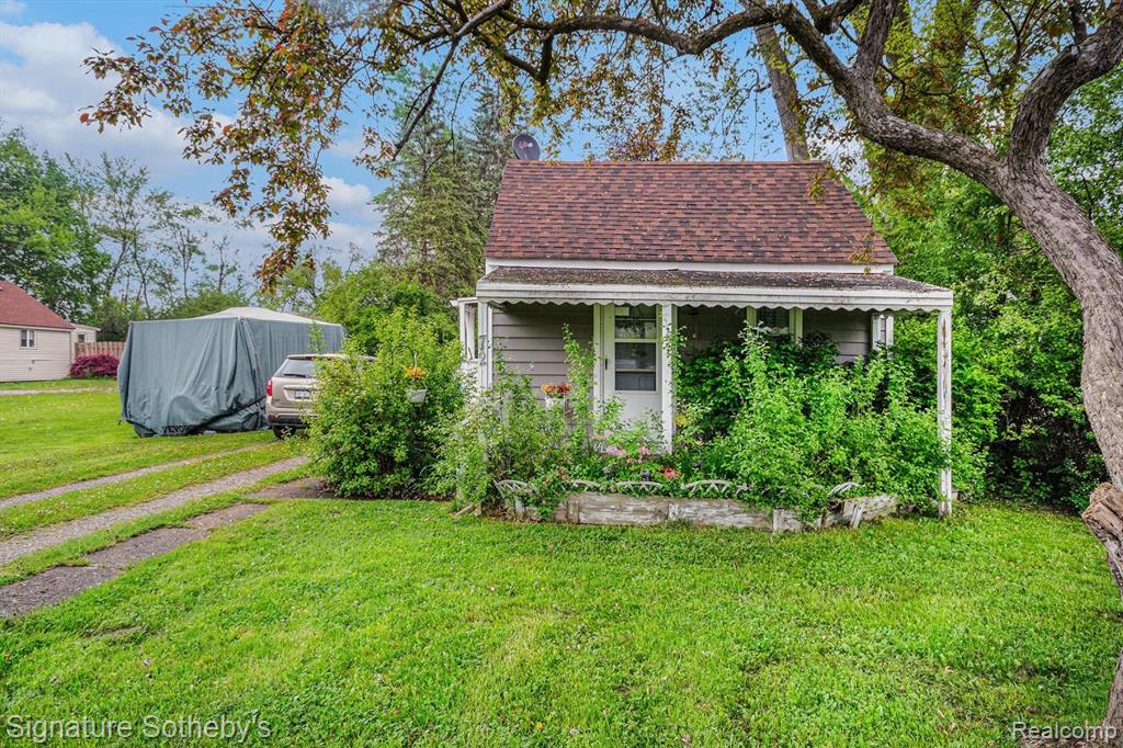 72 MARION Avenue, Waterford, MI 48328 — Photo 20