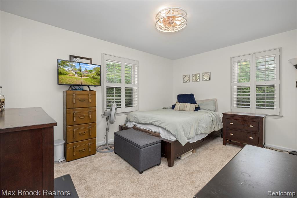 6485 Thurber Road, Bloomfield Hills, MI 48301 — Photo 36