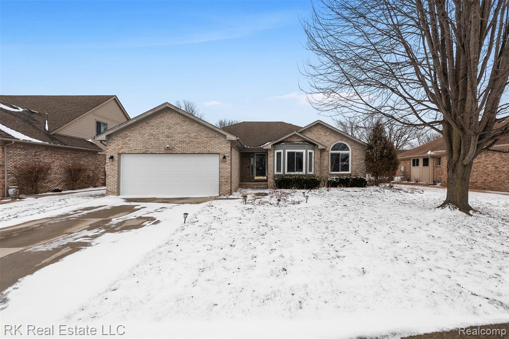 53114 Ridgewood Drive, Chesterfield, MI — Photo 2