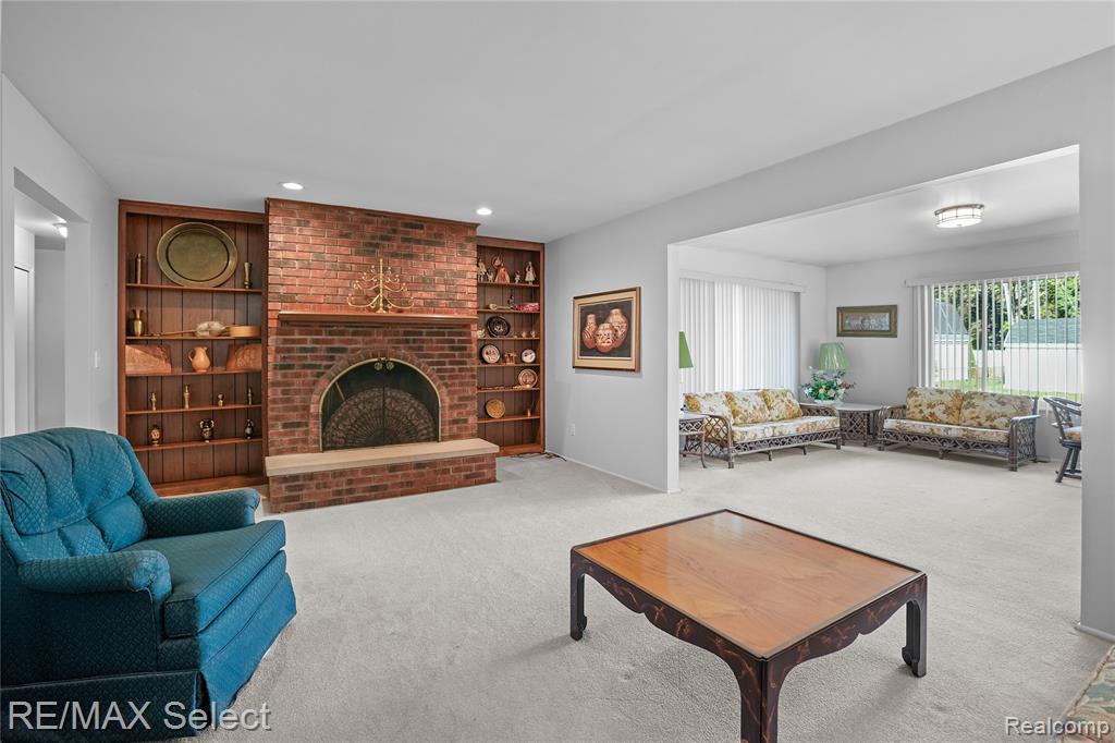 4290 Hedgethorn Circle, Burton, MI 48509 — Photo 11