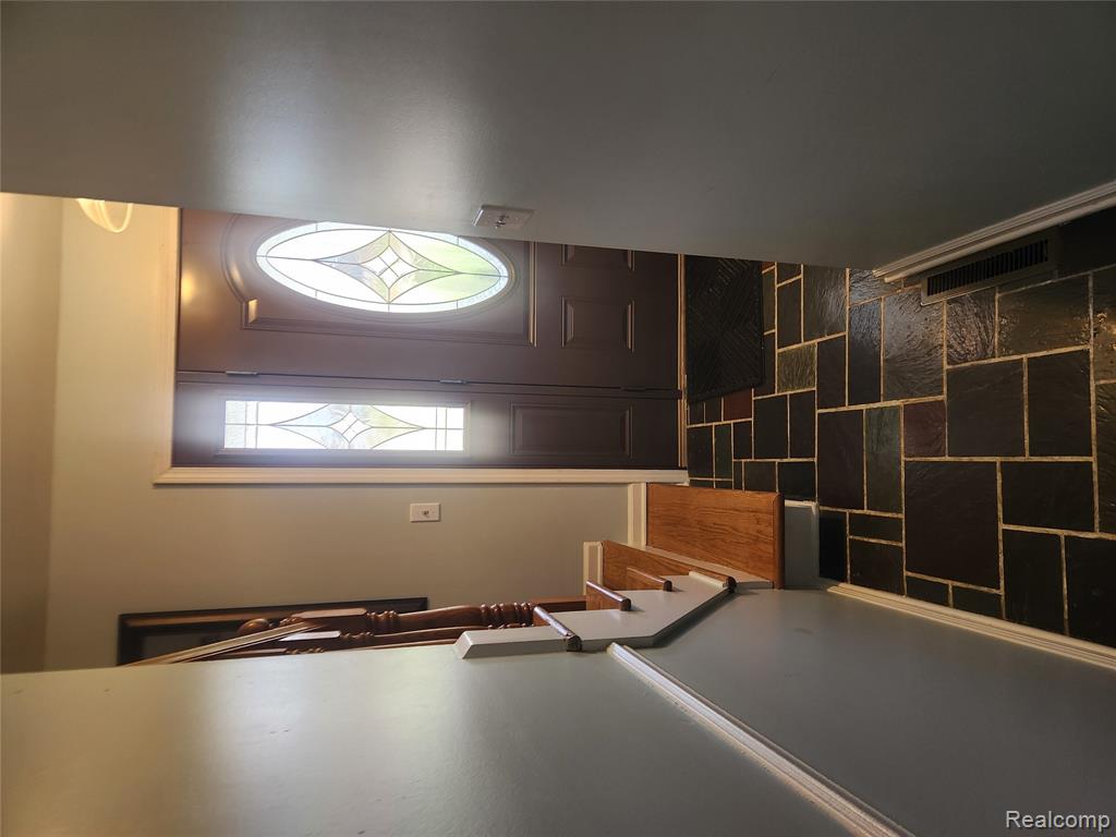 6103 Trenton Drive, Flint, MI 48532 — Photo 15