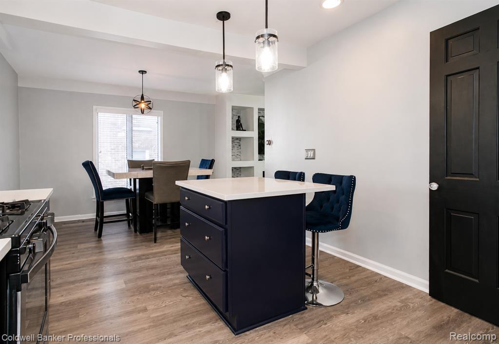 1168 N Vernier Road N, Grosse Pointe, MI 48236 — Photo 15