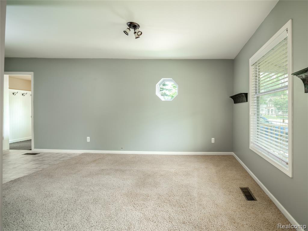 834 Union Street, Port Huron, MI 48060 — Photo 7