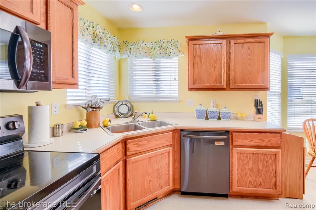 817 Star Drive, Davison, MI 48423 — Photo 15