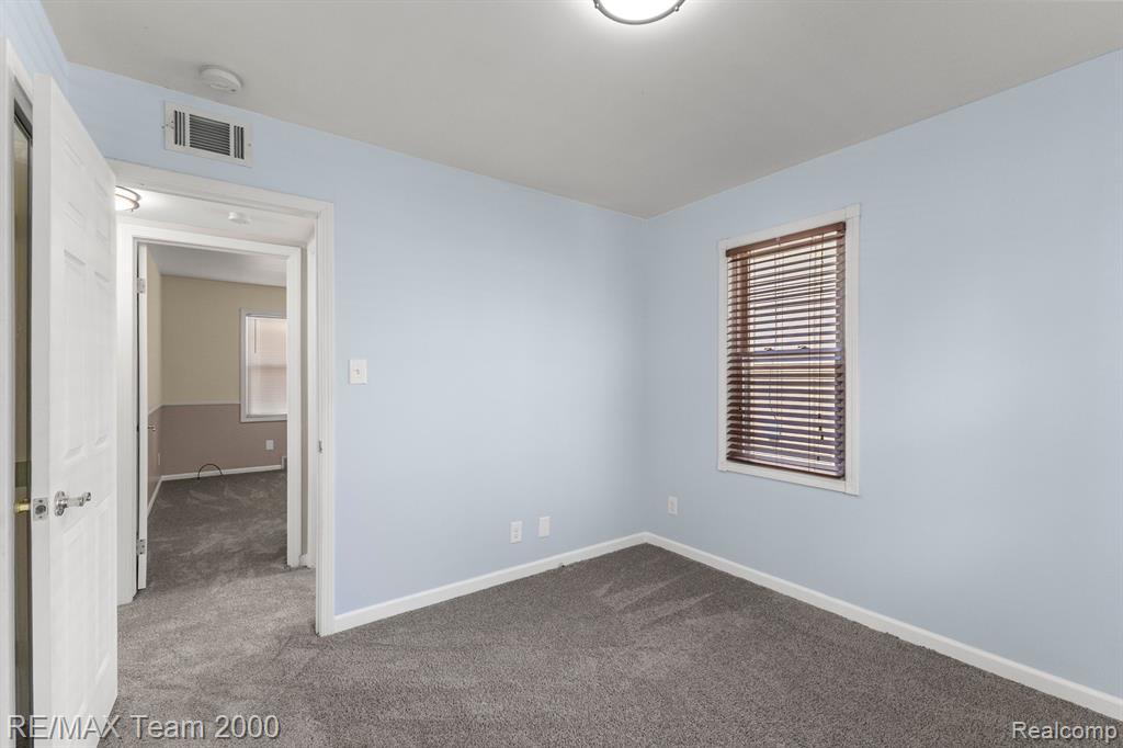 4540 FLEMING Street, Dearborn Heights, MI 48125 — Photo 16