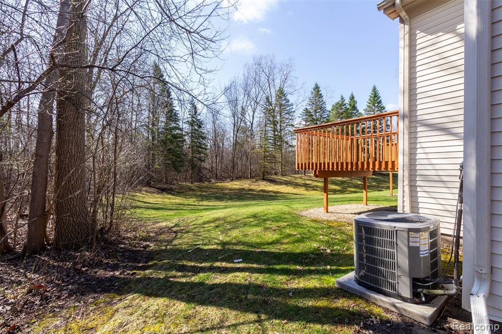 448 Ravencrest Lane, 50, Westland, MI — Photo 39