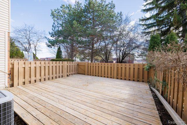 5077 BUCKINGHAM, Troy, MI 48098 — Photo 27