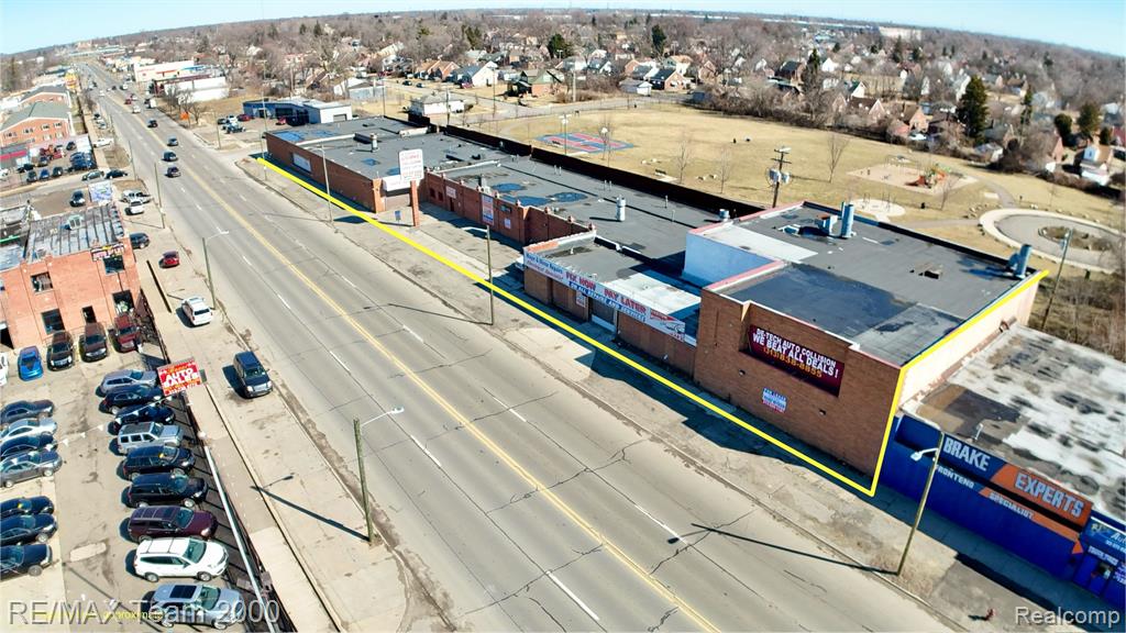 10000 GREENFIELD Road, Detroit, MI 48227