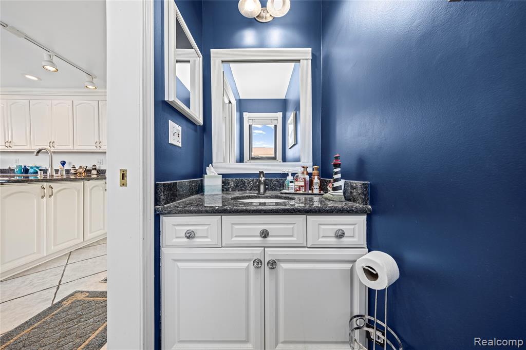 50666 Jefferson Avenue, D8, New Baltimore, MI 48047 — Photo 22