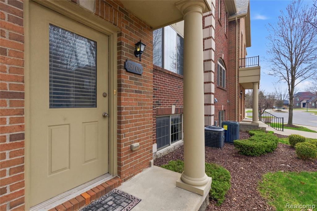 53106 Celtic Drive, Utica, MI 48315 — Photo 31