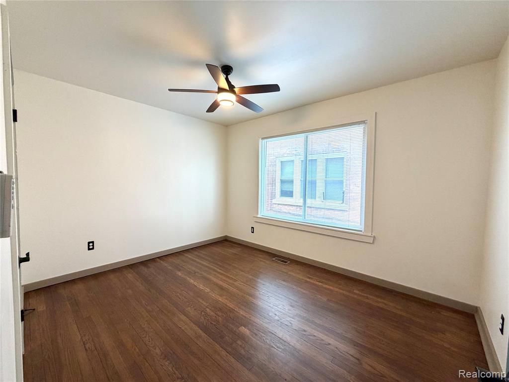 2045 Calvert Street, Detroit, MI 48206 — Photo 22